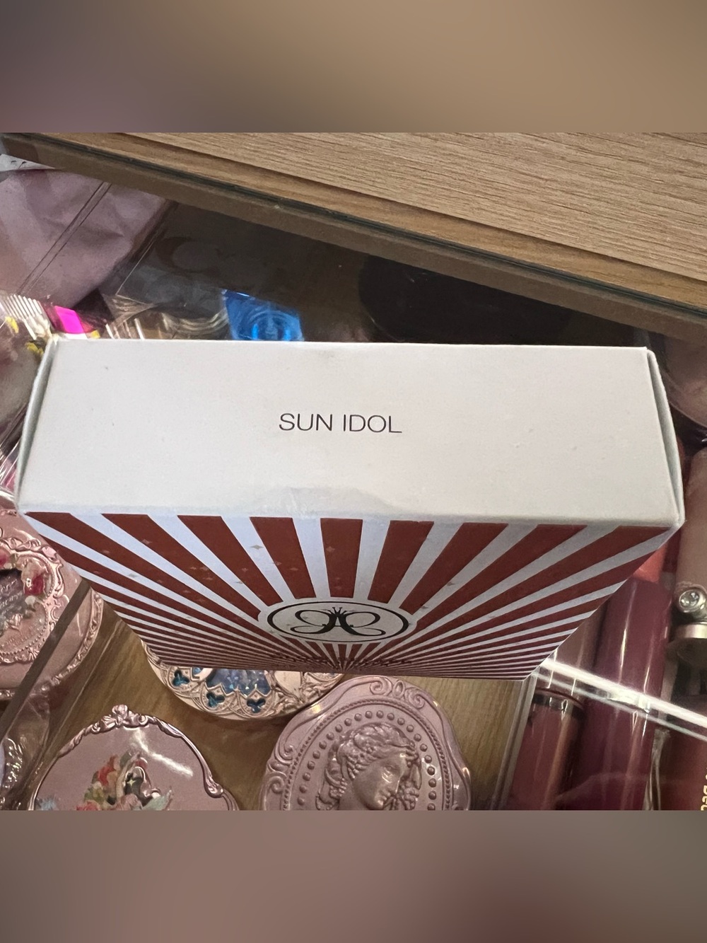 ANASTASIA Beverly Hills Glow Seeker Highlighter Sun Idol - Picture 2 of 11